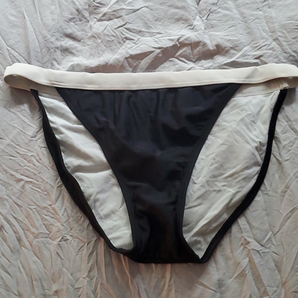 Black and white bikini bottom